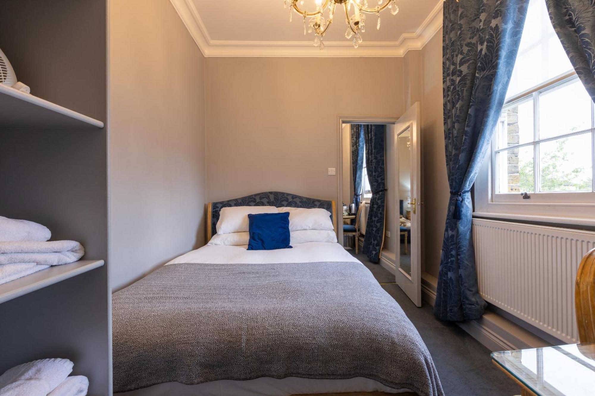 Blue Boar Hotel Maldon Δωμάτιο φωτογραφία